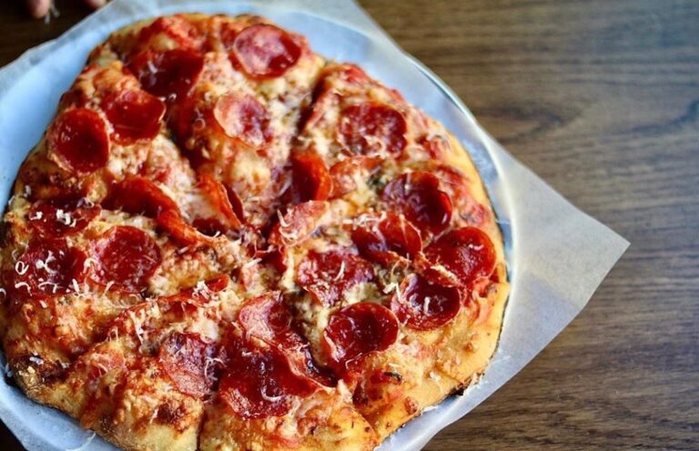 queen bee pizza 1 768x496